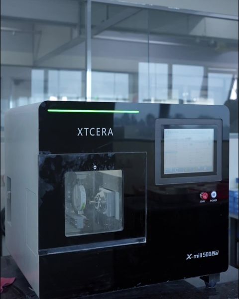 XTCERA X-mill 500 Plus milling machine in the Denco lab